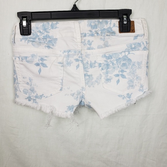 American Eagle Froral Denim Shorts LOW Rise - Picture 2 of 6